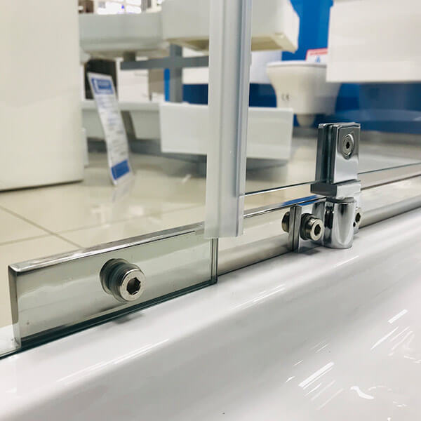 Душевой уголок AVS Фаворит 120x100 профиль хром, стекло прозрачное