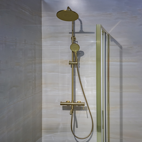 Душевая стойка AVS Slimmer брашированное золото