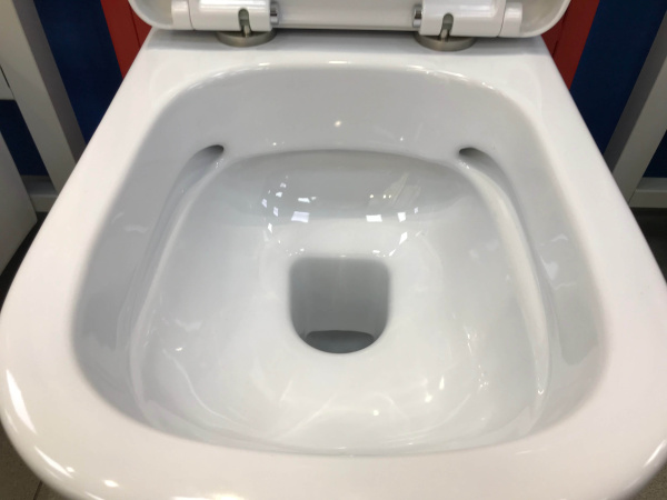 Комплект BelBagno 3в1: Инсталляция Berges 040000 + Унитаз подвесной BB120CHR + Кнопка смыва Berges 040033 хром